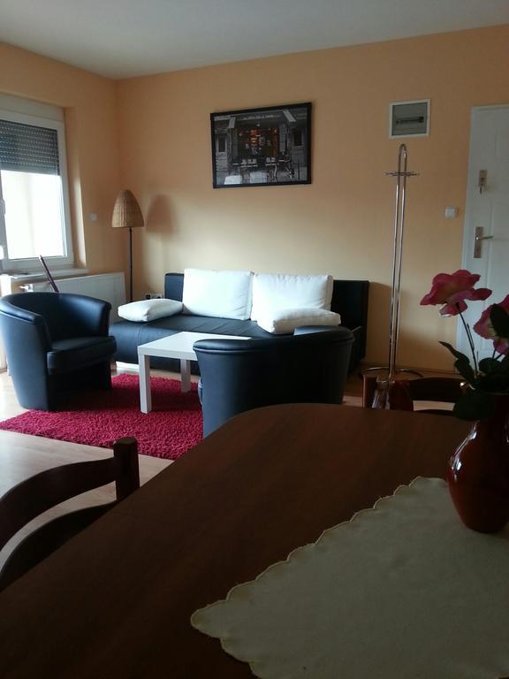 Kotany Apartman Harkan Exterior foto